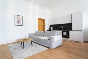 The Dante Family and Friends Apartment - City Center, Parking